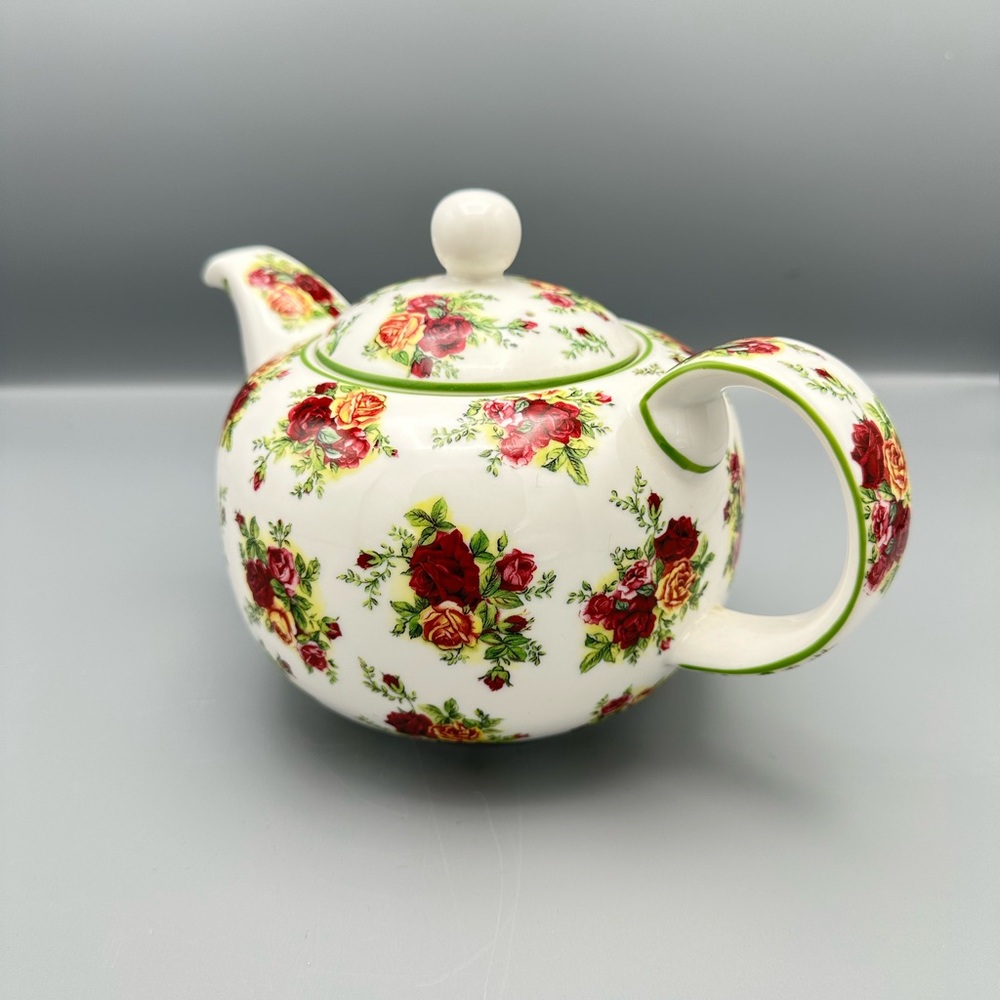 Royal Albert OLD COUNTRY ROSES White Afternoon Tea Teapot SIGNED Michael Doulton - Picture 5 of 8